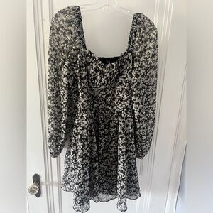 Express Floral Sweetheart Neckline Long Sleeve Mini Babydoll Dress